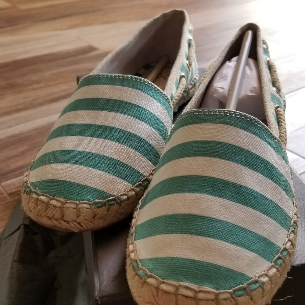 NWT Vince Camuto espedrill